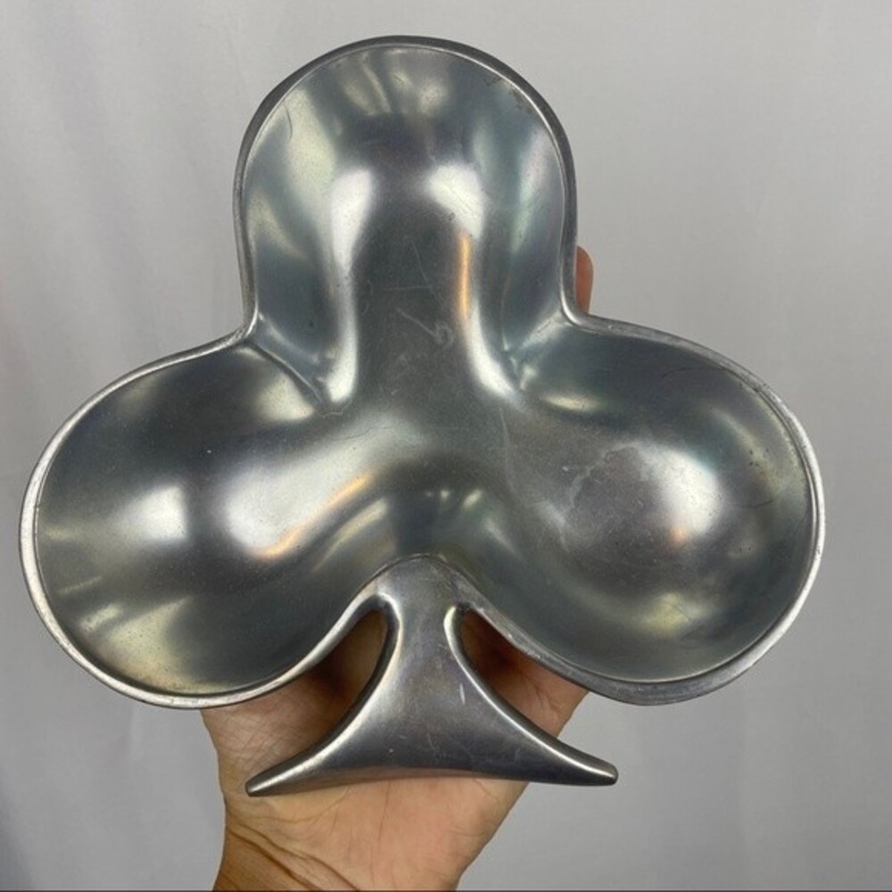 Club shaped plate silver color 7”x6.5”